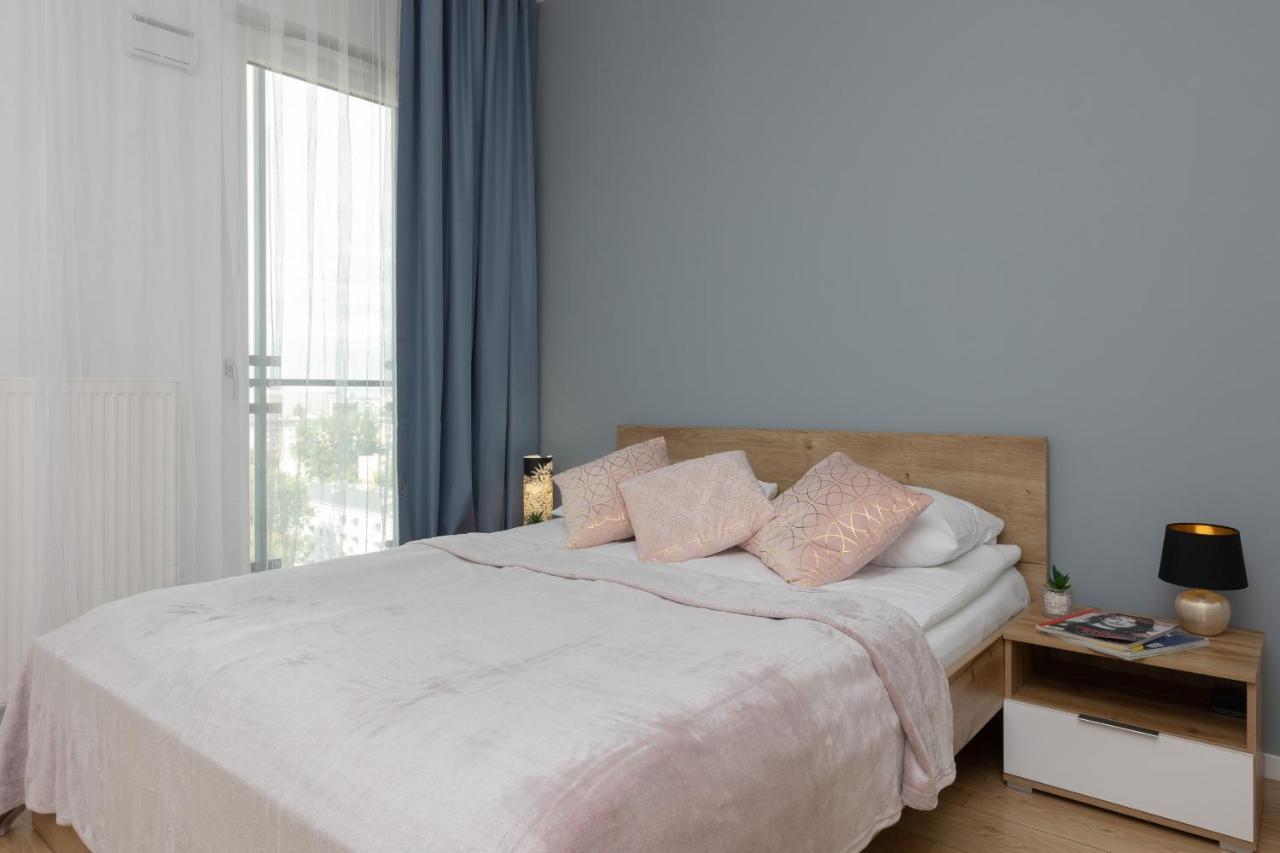 Apartment Studio Kasprzaka By Renters *