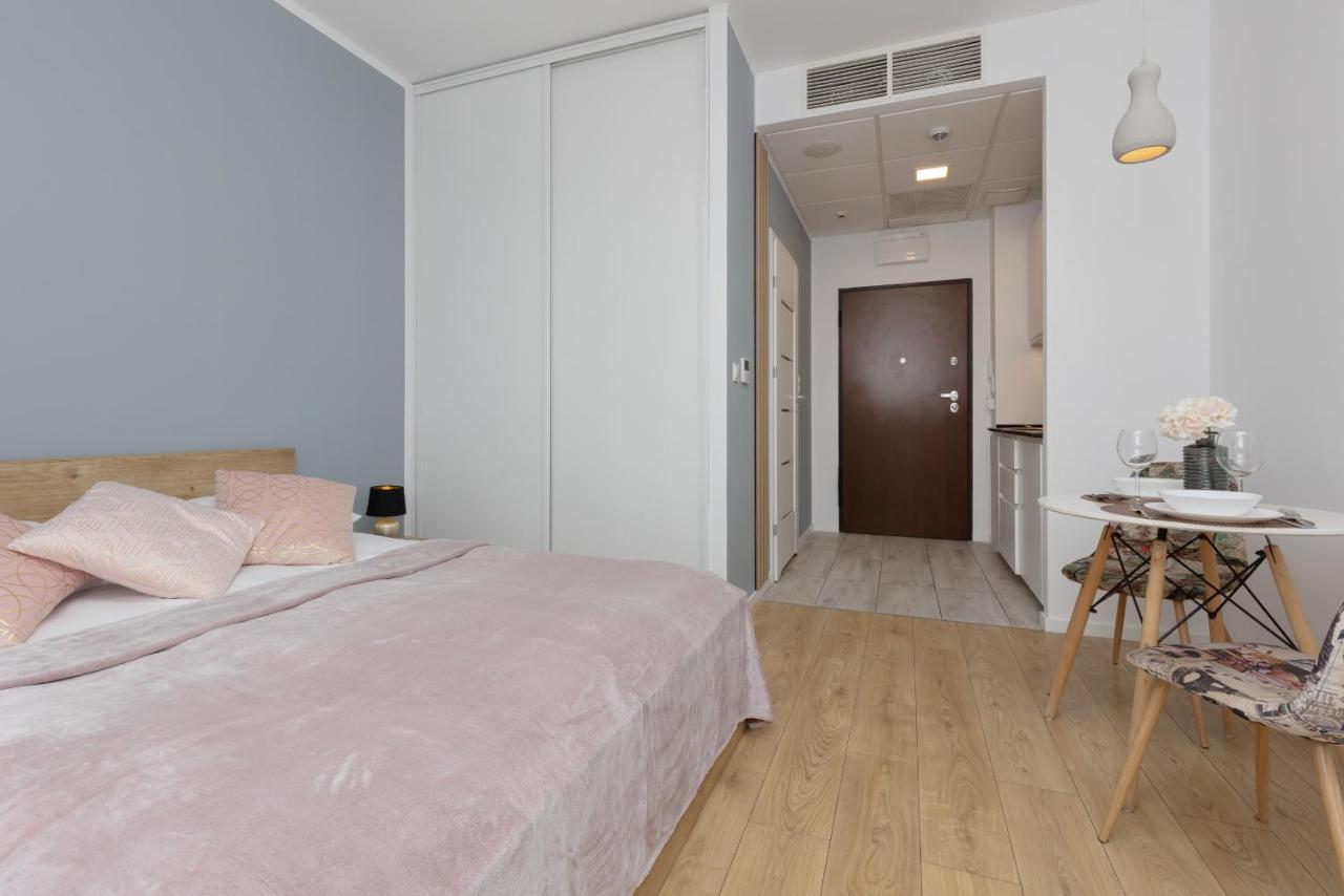 Studio Kasprzaka By Renters Apartment *
